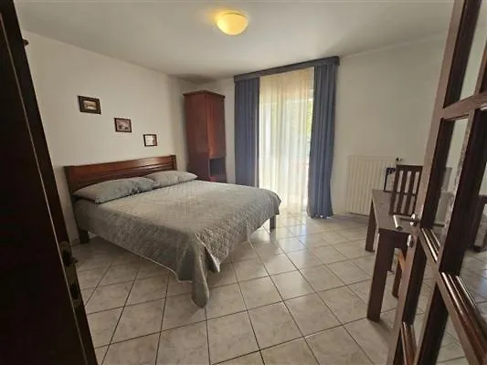 Apartment Astella Pjescana Uvala 0*,  Croatia